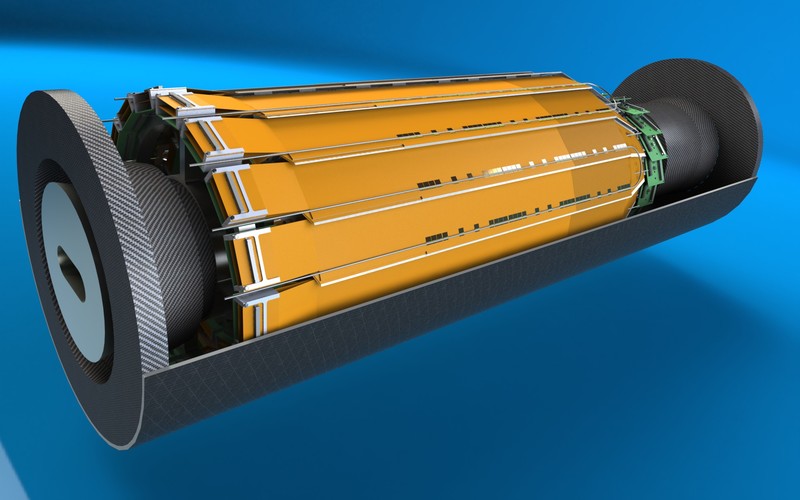 Ansicht des Silizium-Vertex-Detektors von außen. Auf flexiblen Leiterplatten (orange) sind die in einer Reihe angebrachten Verstärker-Chips (schwarz) mitsamt dem darüber liegenden Kühlrohr zu sehen