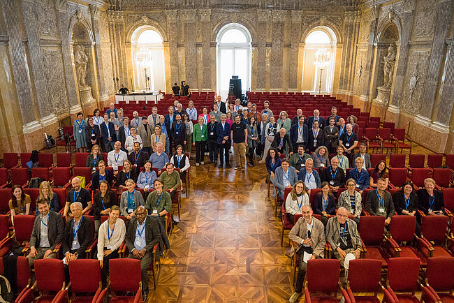 Gruppenfoto der Teilnehmerinnen und Teilnehmer der ETAC6 Konferenz