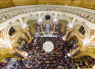 700 Gäste feierten die Eröffnung von „Wie alles begann“. © NHM Wien/APA-Fotoservice/Schedl 700 Gäste feierten die Eröffnung von „Wie alles begann“. © NHM Wien/APA-Fotoservice/Schedl