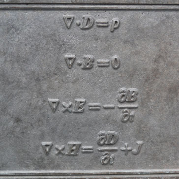 Maxwell-Gleichungen © Wikimedia/CC/AdMeskens