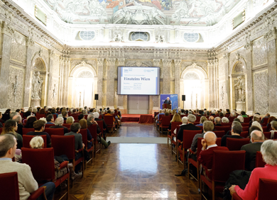 Der Festsaal der der ÖAW war bei der Preview von „Einsteins Wien“ bis auf den letzten Platz gefüllt. © ÖAW/Elia Zilberberg