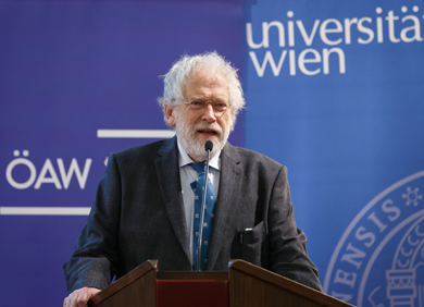ÖAW-Präsident Anton Zeilinger begrüßte die knapp 400 Gäste. © ÖAW/Elia Zilberberg