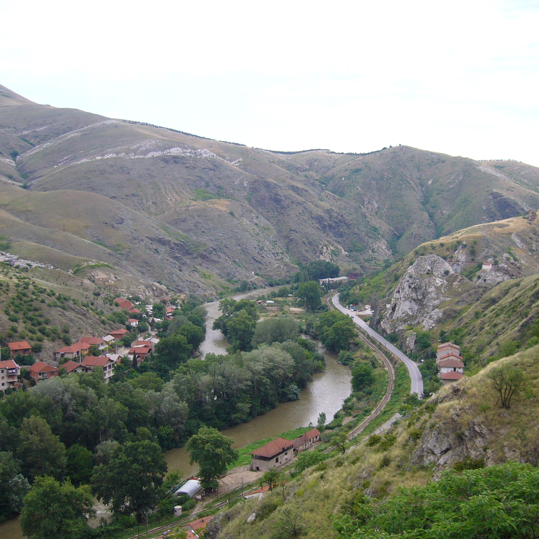 Vadar-Tal © Wikimedia/CC BY-SA 2.0/ Корисник:Македонец Слика:Veles - Veleska klisura Vadar-Tal © Wikimedia/CC BY-SA 2.0/ Корисник:Македонец Слика:Veles - Veleska klisura