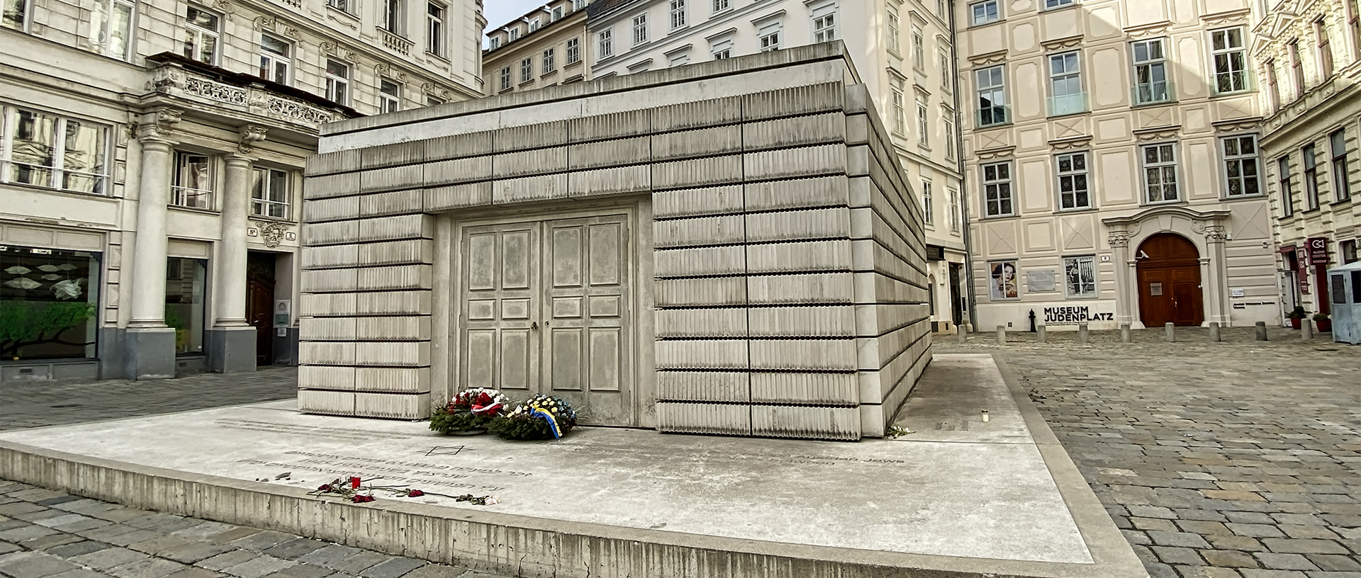 Das Mahnmal für die österreichischen jüdischen Opfer der Schoah am Judenplatz in Wien Das Mahnmal für die österreichischen jüdischen Opfer der Schoah am Judenplatz in Wien