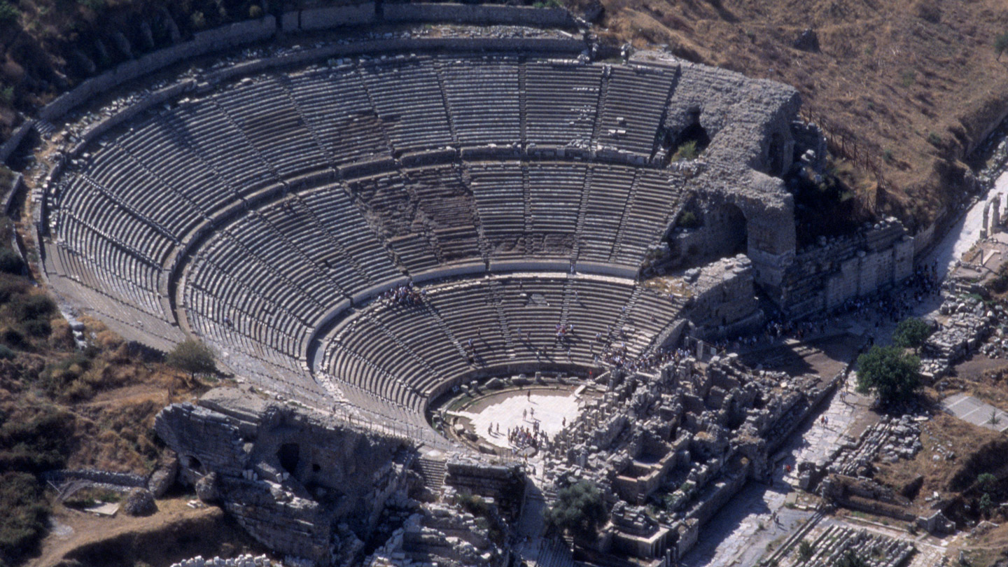 Das Theater von Ephesos aus der Vogelperspektive