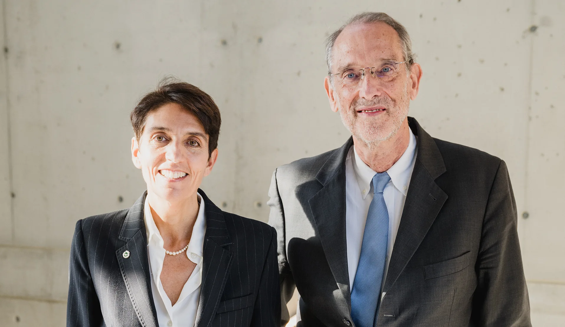 Maria Rescigno steht neben Heinz Faßmann