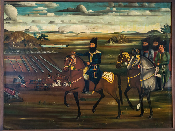 Persian art Review of the Army by Abbas Mirza Iran 1816, Allaverdi Afshar, Ermitage, St. Petersburg © Wikimedia/CC BY 2.0/Ninara 