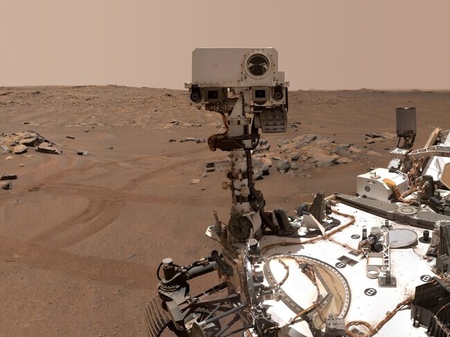 Mars-Rover Perseverance © NASA, Public domain, via Wikimedia Commons