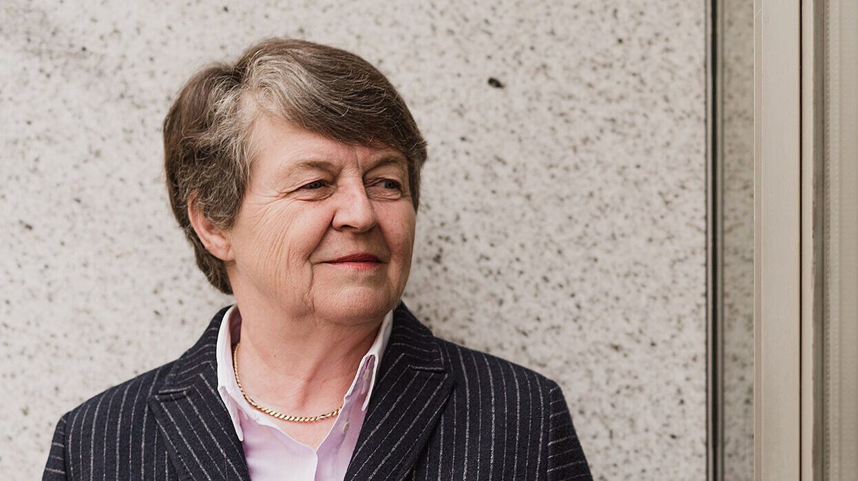 Die Politikerin und Managerin Brigitte Ederer erzählte jungen Studienstiftler/innen der ÖAW von ihrem beruflichen Lebensweg. Die Politikerin und Managerin Brigitte Ederer erzählte jungen Studienstiftler/innen der ÖAW von ihrem beruflichen Lebensweg.