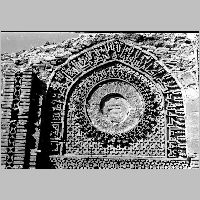 C-5-bw701219-dk.jpg