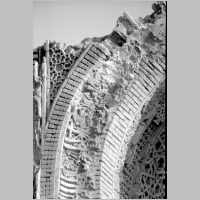 G-11-bw710942.jpg